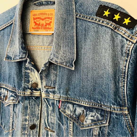 Vintage Levi’s Denim Trucker Jacket custom made patches - Picture 13 of 14